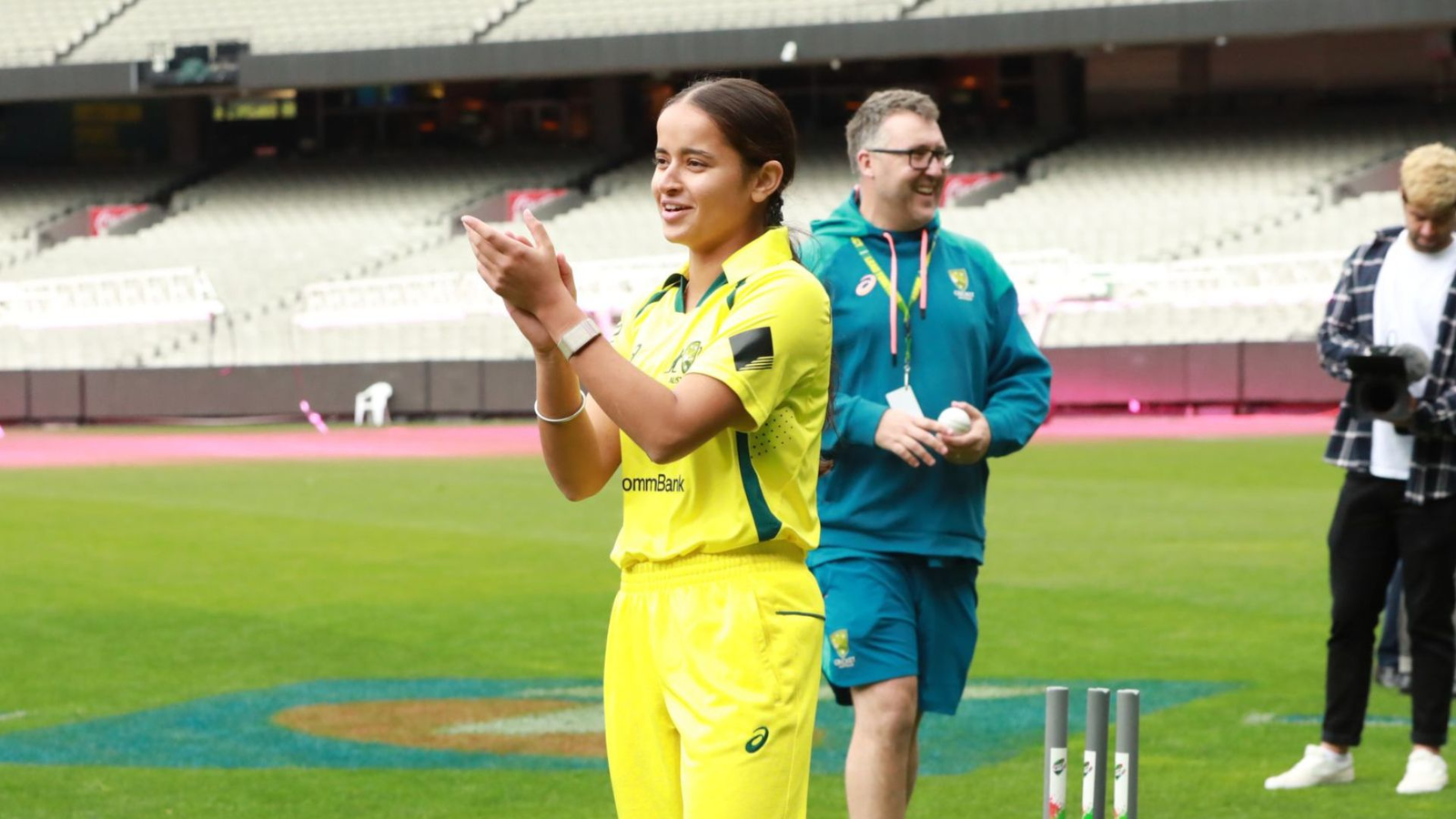 Hasrat Gill Is Hopeful About The Future Of Cricket For Girls & Women In Australia